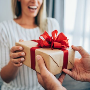 Cutting Out the Anxiety of Gift Giving Image